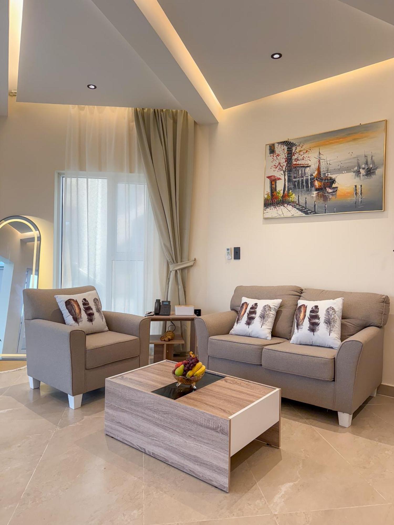 Dana Resort *